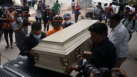 Fear stalks the funerals of victims of Honduras prison massacre
